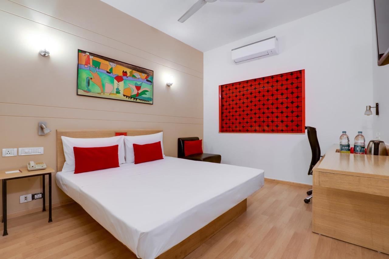 Red Fox By Lemon Tree Hotels, East Delhi Екстер'єр фото