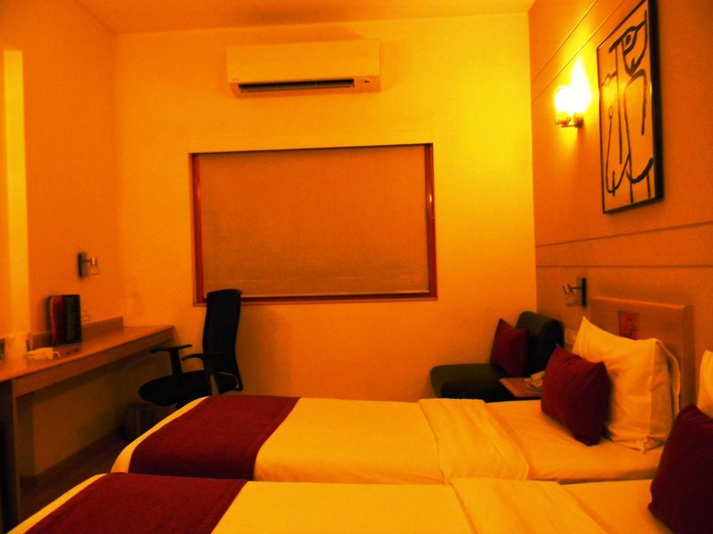Red Fox By Lemon Tree Hotels, East Delhi Екстер'єр фото
