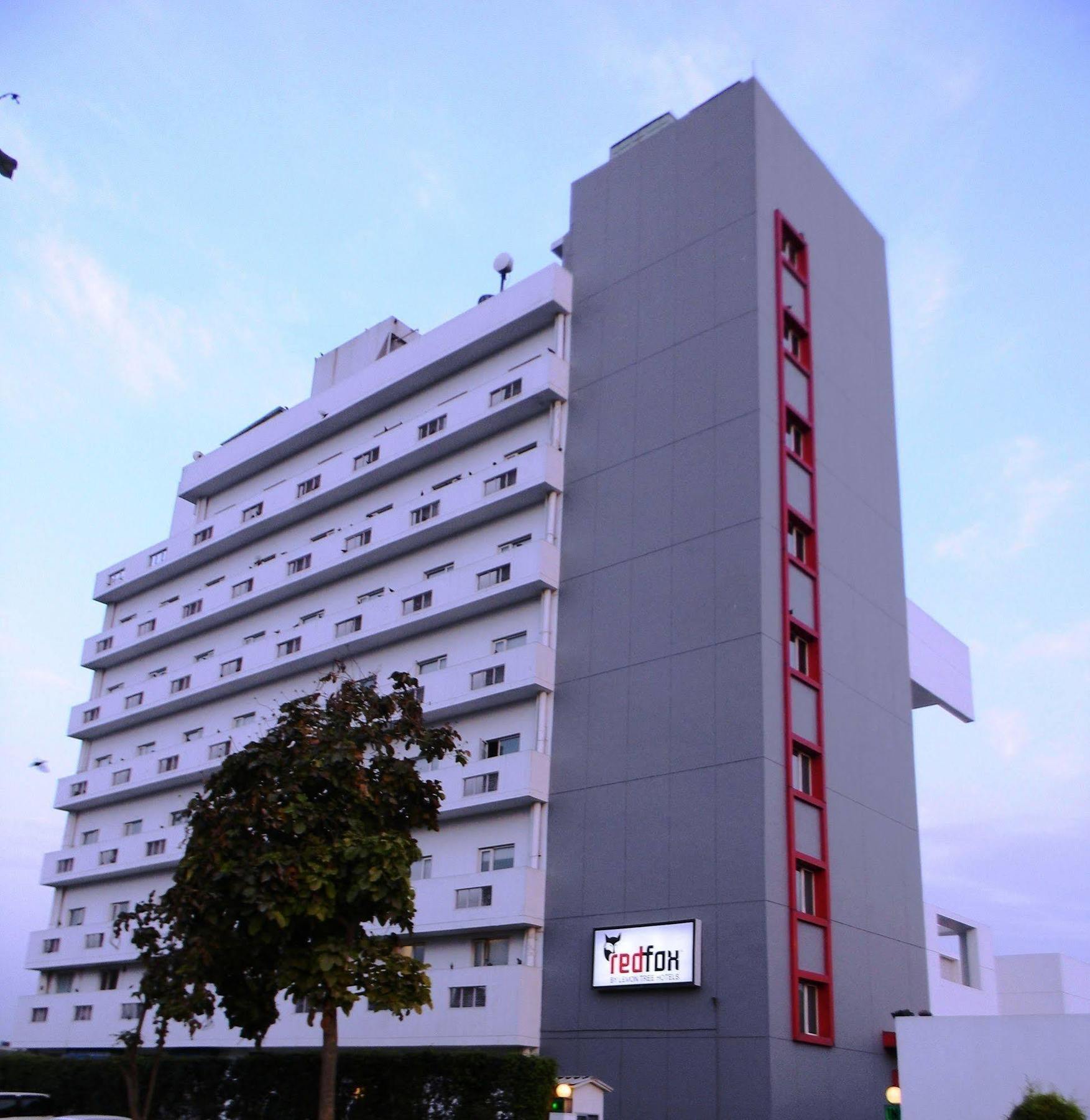 Red Fox By Lemon Tree Hotels, East Delhi Екстер'єр фото