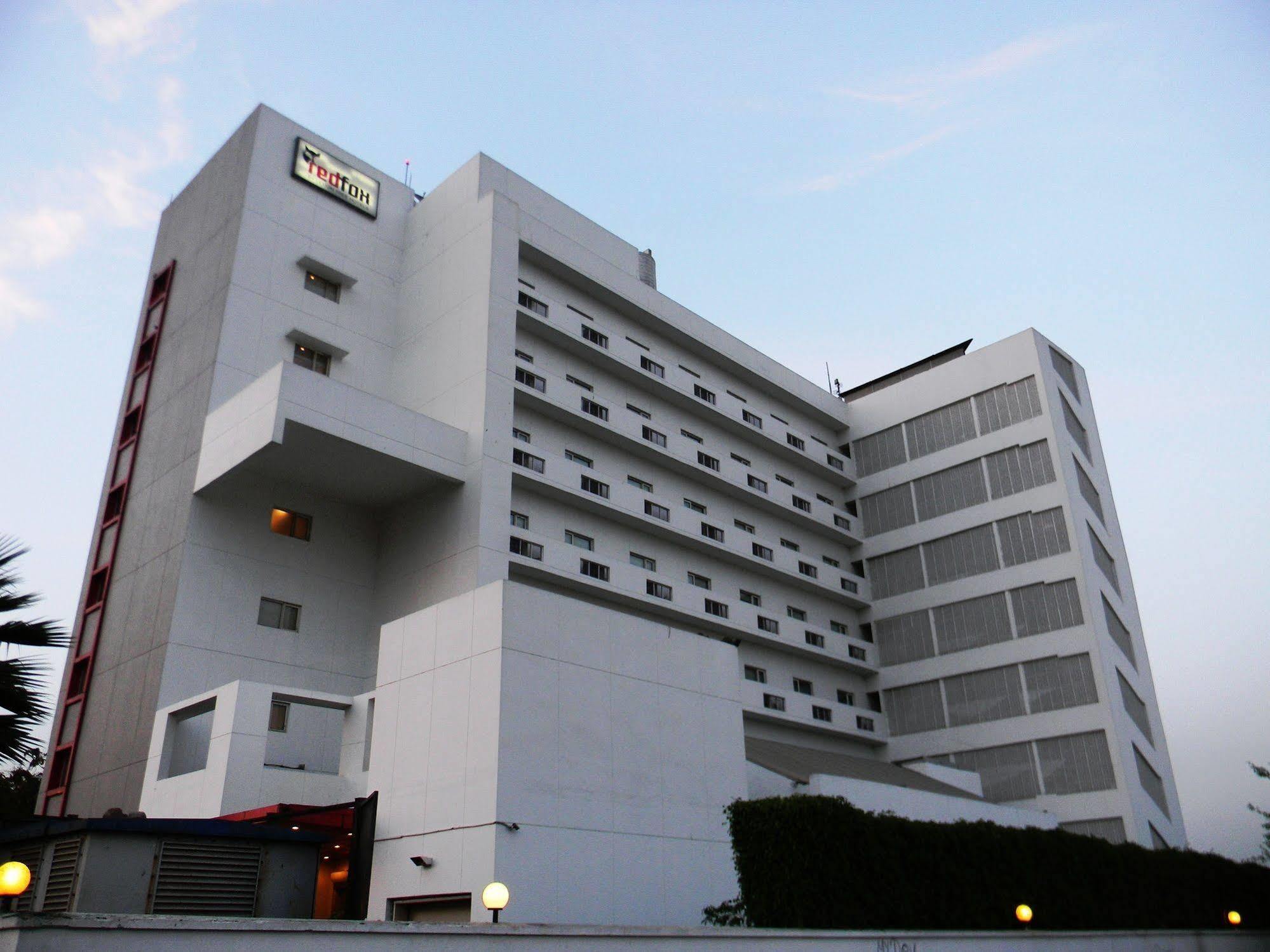 Red Fox By Lemon Tree Hotels, East Delhi Екстер'єр фото