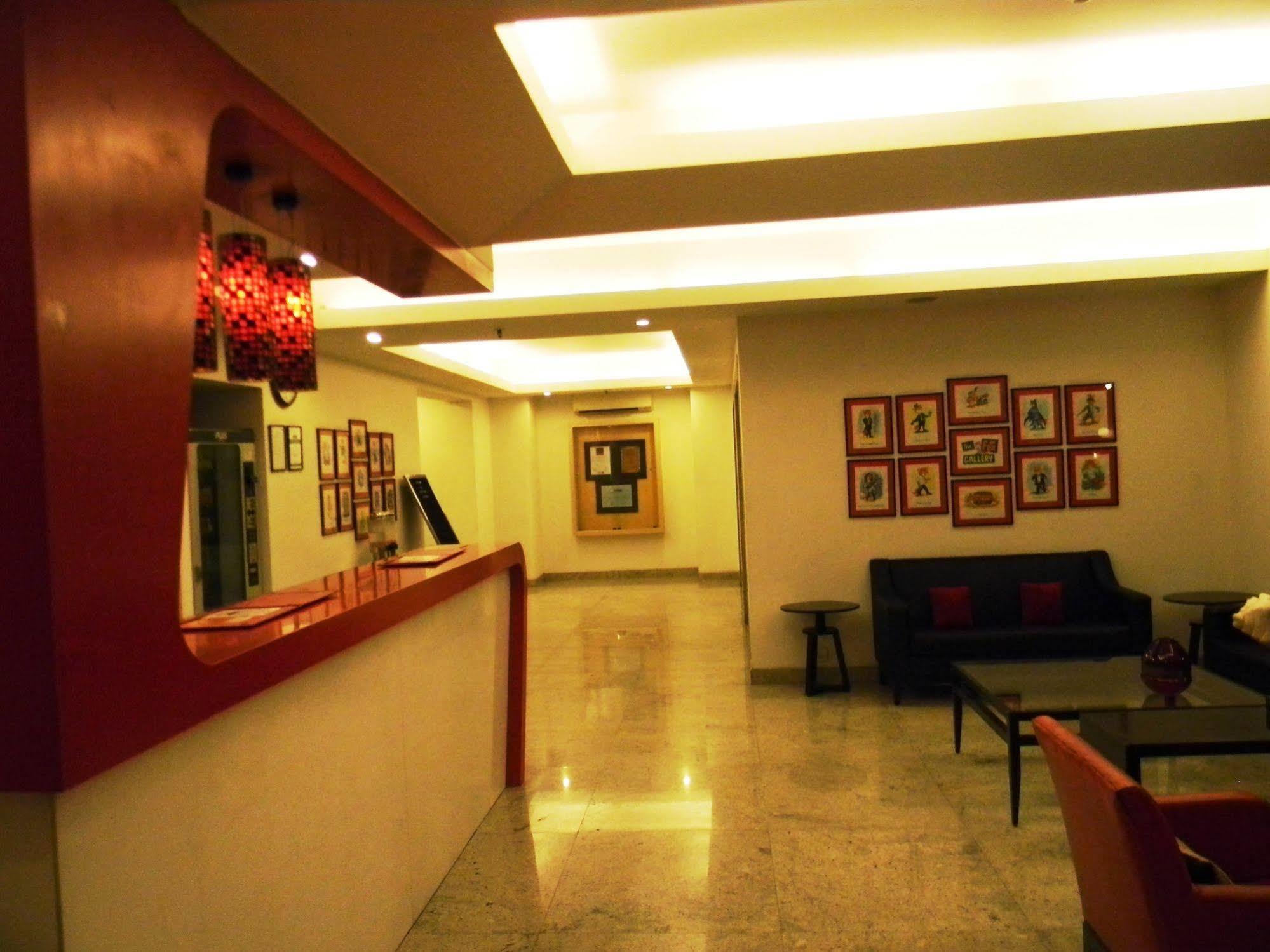 Red Fox By Lemon Tree Hotels, East Delhi Екстер'єр фото